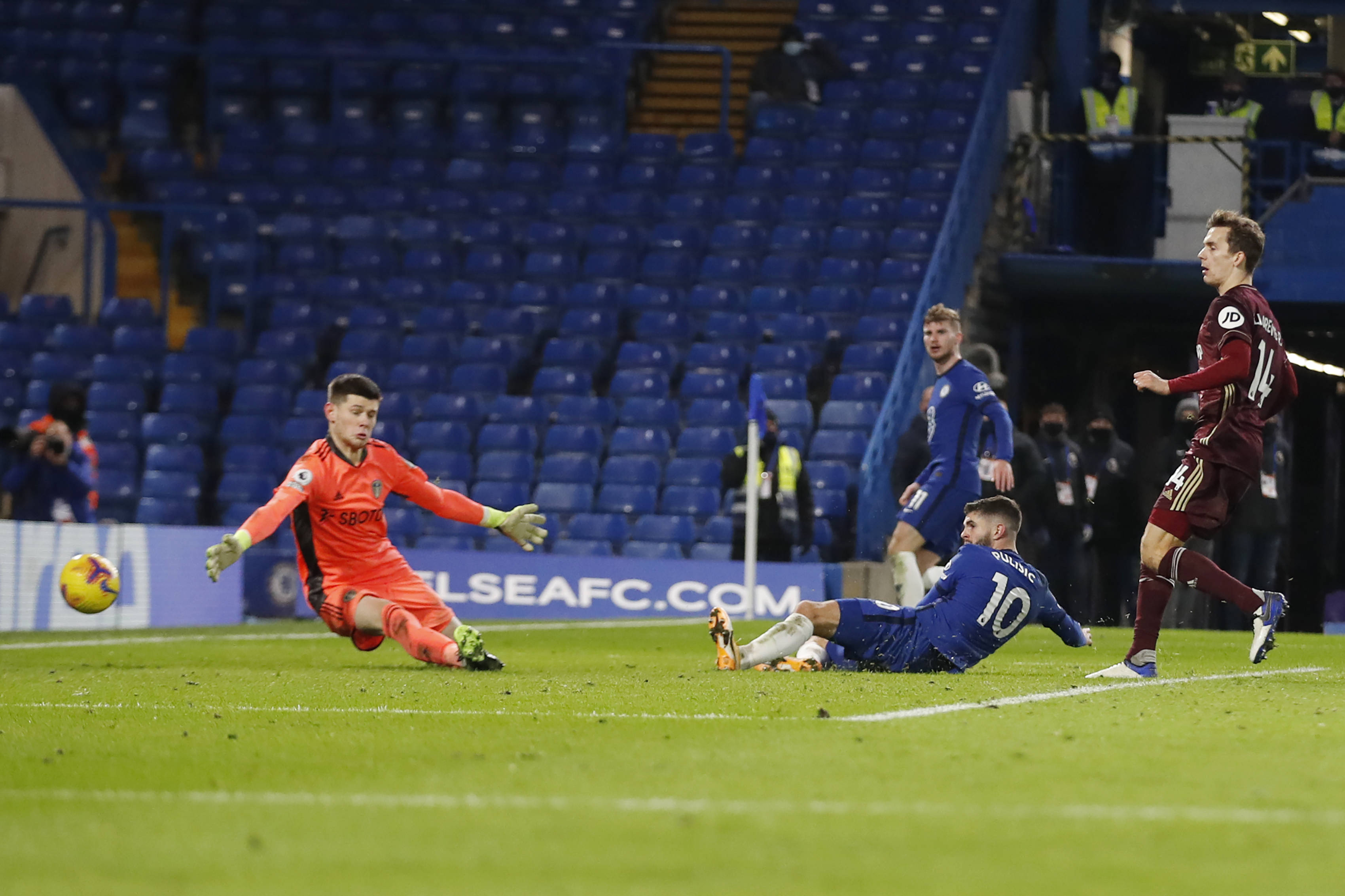 从竞争激烈 从竞争激烈